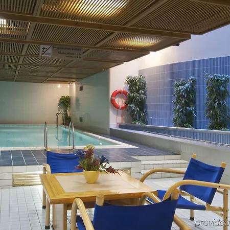 Otel Holiday Inn Turku 4*
