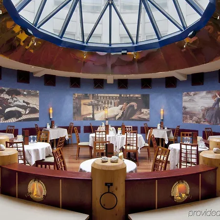 Holiday Inn Turku Otel 4*