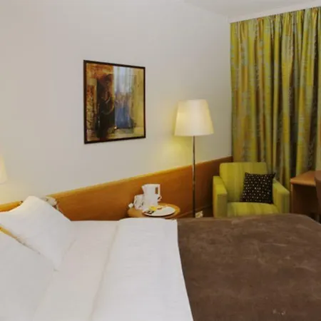 Otel Holiday Inn Turku Turku